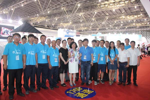 德生防水亮相第十四屆中國國際屋面和建筑防水技術展(圖6) 德生防水亮相第十四屆中國國際屋面和建筑防水技術展(圖6)