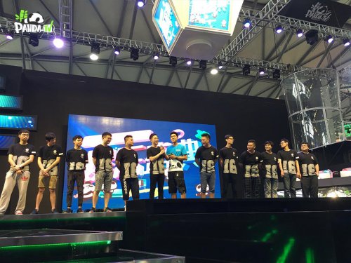 冰火碰撞 CJ最火日熊貓TV展臺迎來宿命對決(圖3) 冰火碰撞 CJ最火日熊貓TV展臺迎來宿命對決