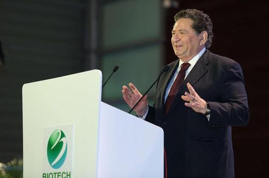 加州大學圣地亞哥分校教授、原美國克林頓總統(tǒng)國家腫瘤顧問委員會委員阿佛?羅伊斯頓（Ivor Royston）做主題演講