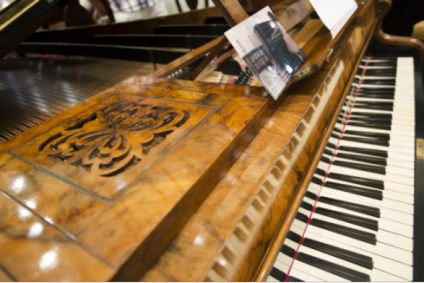 名琴名家名演員齊聚2016中國(上海)國際樂器展(圖2) 圖片2