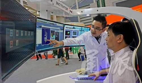 多功能育嬰箱、管道機器人…快來會展中心看高科“尖貨”