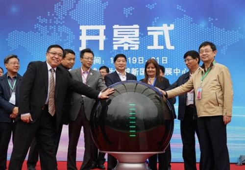 第48屆高儀展成都開幕 多論壇關(guān)注教學(xué)改革(圖1)