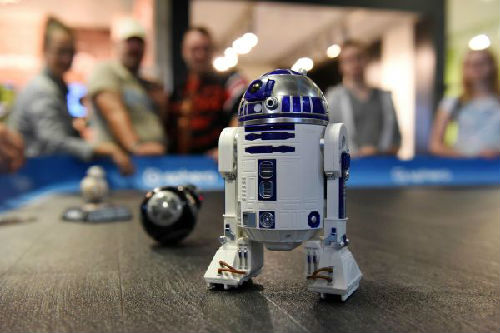 中國(guó)機(jī)器人閃亮柏林電子展 參與全球競(jìng)爭(zhēng)(圖1)